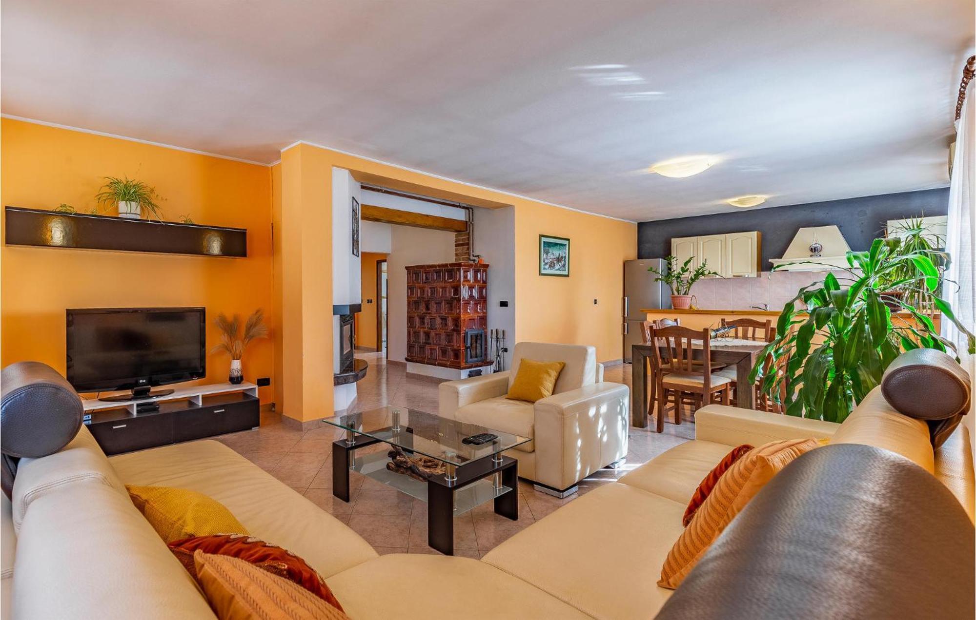 Lovely Home In Sisan With Outdoor Swimming Pool Exteriör bild